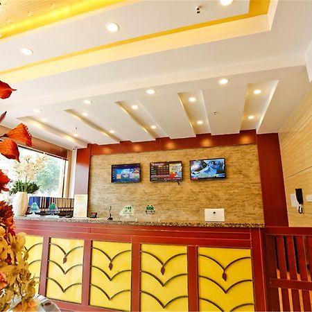 Greentree Alliance Shanghai Chongming Bayi Road Walking Street Hotel Bagian luar foto